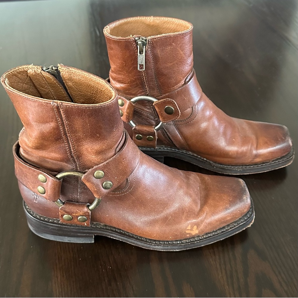 Women’s Frye 8R Harness Boot, Size 6